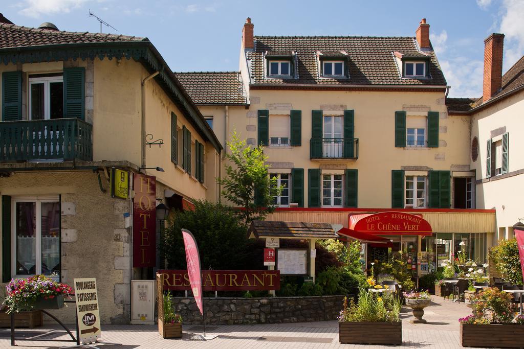Logis Hotel-Restaurant Le Chene Vert Saint-Pourçain-sur-Sioule Exterior photo